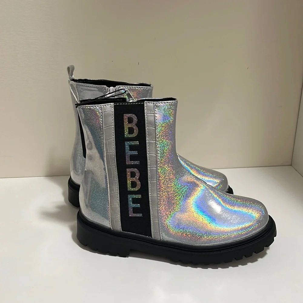 Bebe‎ Girls Big Kids' Holographic Chelsea Boot